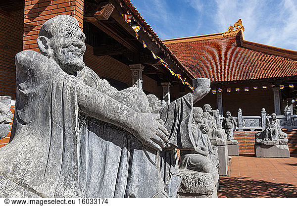 God statue  Ho Quoc Pagoda Buddhist temple  island of Phu Quoc  Vietnam  Indochina  Southeast Asia  Asia