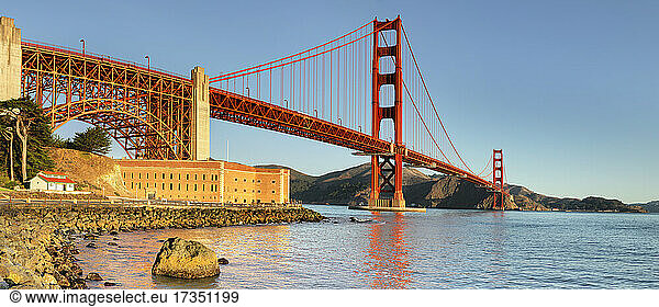 Golden Gate Bridge at sunrise  San Francisco Bay  California  United States of America  North America