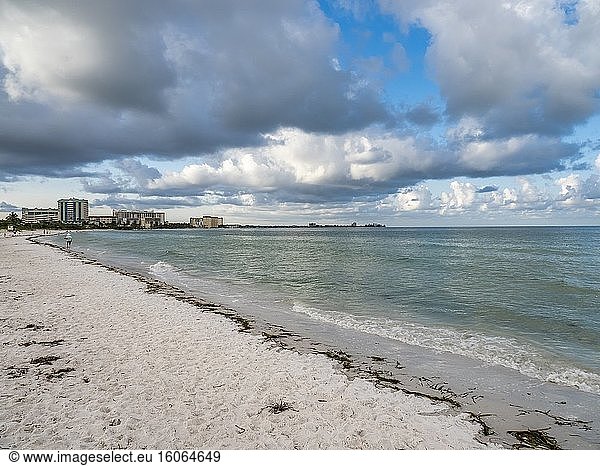 Golf von Mexiko Lido Beach auf Lido Key in Sarasota Florida in den Vereinigten Staaten.
