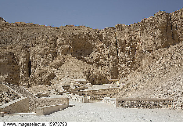 Grabeingänge  Tal der Könige  UNESCO-Weltkulturerbe  Luxor  Theben  Ägypten  Nordafrika  Afrika