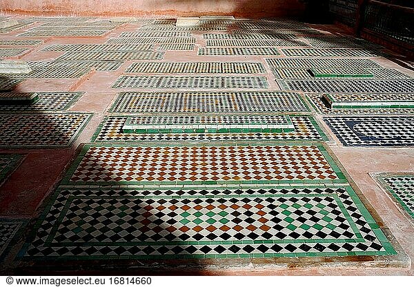 Grabsteine in der Historischen Königlichen Nekropole  Marrakesch  Marokko