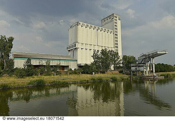 Grain silo  Raiffeisen  Bavaria  Germany  Europe