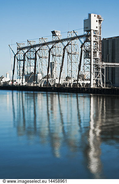 Grain Transfer Facility at a Seaport