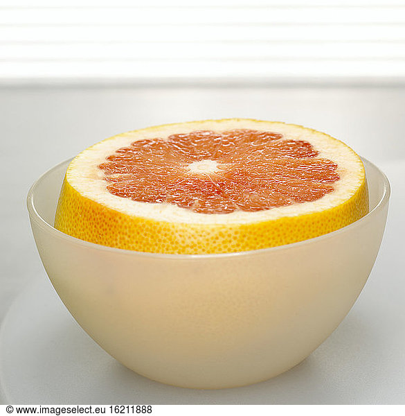 Grapefruit in bowl  close-up