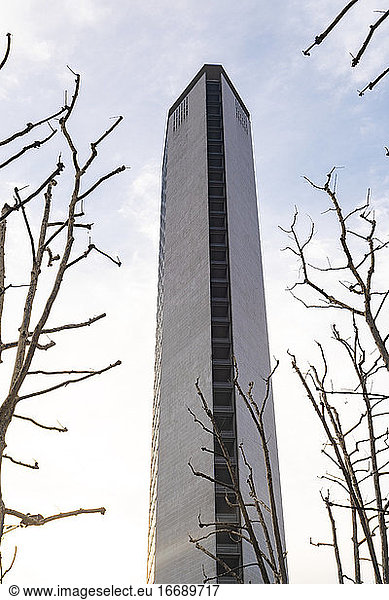 Grattacielo Pirelli Turm am Hauptbahnhof  Piazza Duca d'Aosta