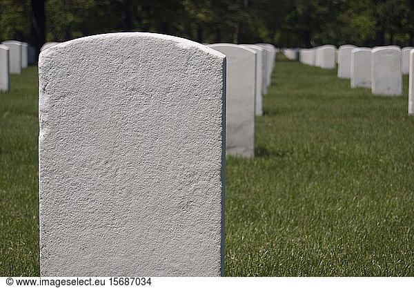 grave stones  cemeteries  memorials