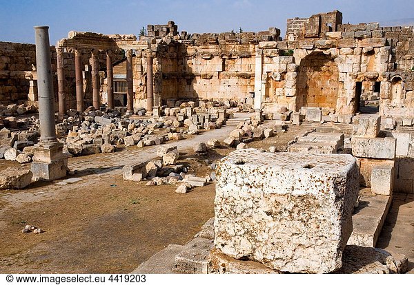 Great court  archaelogical site of Baalbek UNESCO World Heritage Site Bekaa valley Lebanon