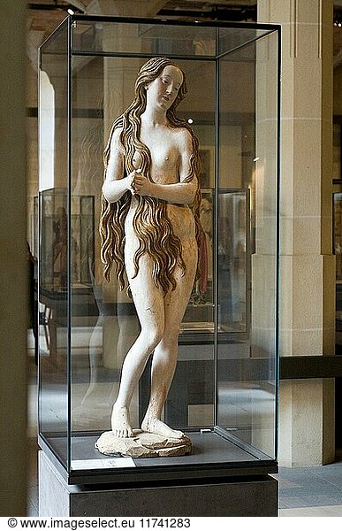 Gregor Erhart. Sainte Marie-Madeleine. 1520. XVI th Century. German school. Polychromic wood. Louvre Museum - Paris.