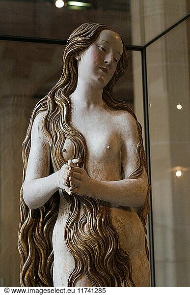 Gregor Erhart. Sainte Marie-Madeleine. 1520. XVI th Century. German school. Polychromic wood. Louvre Museum - Paris.