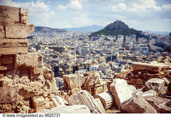 Griechenland  Athen  zerstörte Säulen der Akropolis