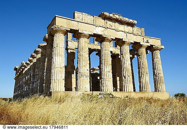 Griechischer Dorik-Tempel Ruinen des Tempels F in Selinunte  Sizilien Fotografie  Bilder  Fotos  Bilder & Fotos. 44