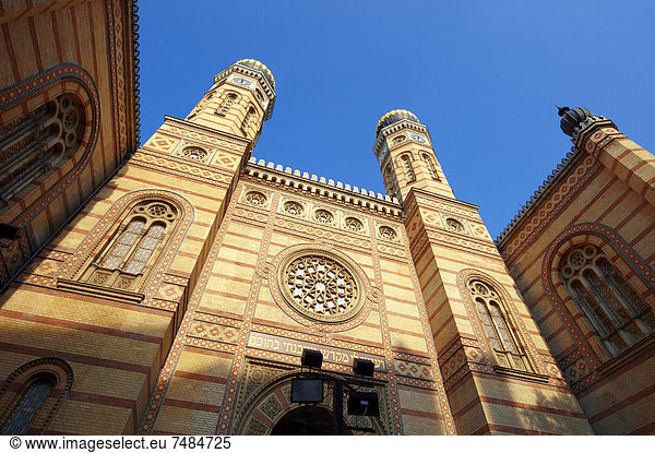 Große Synagoge  Nagy zsinag¾ga  die zweitgr÷ßte Synagoge der Welt  im maurischen Stil  Budapest  Ungarn  Europa