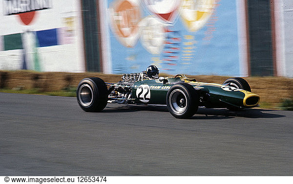 Großer Preis von Belgien 1967. Graham Hill im Lotus 49 Künstler: Unbekannt.