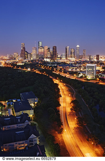 Großstadt Beleuchtung Licht Innenstadt Abenddämmerung Houston