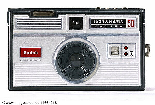 Grossbritannien  Kompaktkamera  Kodak Instamatic 50  produziert von 1963 bis 1966  Made in England Grossbritannien, Kompaktkamera, Kodak Instamatic 50, produziert von 1963 bis 1966, Made in England,