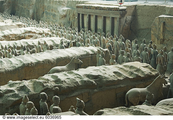 Grube 1  Mausoleum des ersten Qin-Kaisers befindet sich in dem Museum der Terrakotta-Krieger eröffnet 1979 in der Nähe von Xian Stadt  Shaanxi Provinz  China  Asien