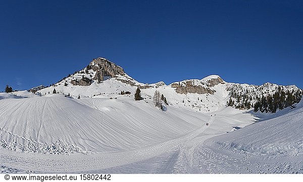 Gschöllkopf,  winter hiking trail in the ski area Rofan,  Rofan,  Maurach am Achensee,  Tyrol,  Austria,  Europe