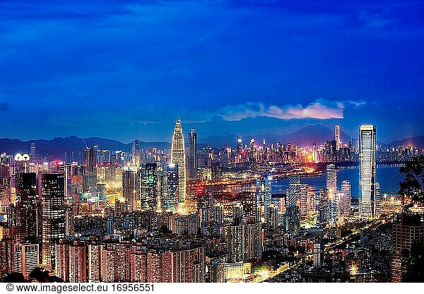 Guangdong Provinz Shenzhen Bucht Stadt Bau bei Nacht