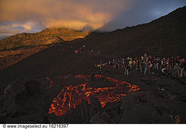 Guatemala  Pacaya volcano  Lava flow  spectators
