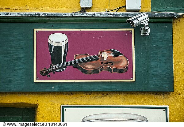 Guinness pub sign  beer  fiddle  Dingle Peninsula  County Kerry  Ireland  Europe