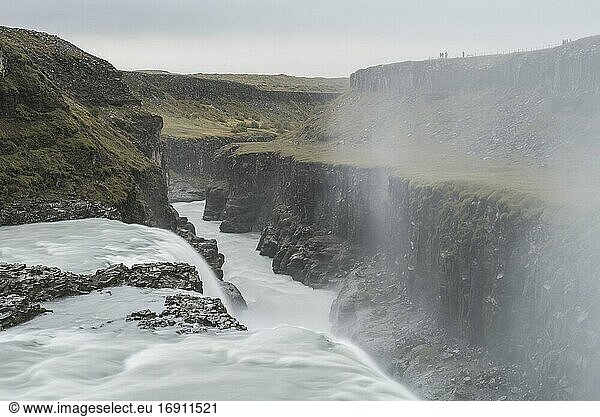 Gullfoss-Wasserfall in der Schlucht des Hvita-Flusses  Der Goldene Kreis  Island