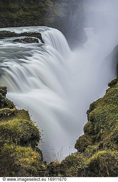 Gullfoss-Wasserfall in der Schlucht des Hvita-Flusses  Der Goldene Kreis  Island
