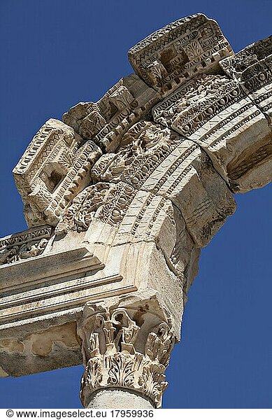 Hadriansbogen  Ephesus  Izmir  Türkei  Asien