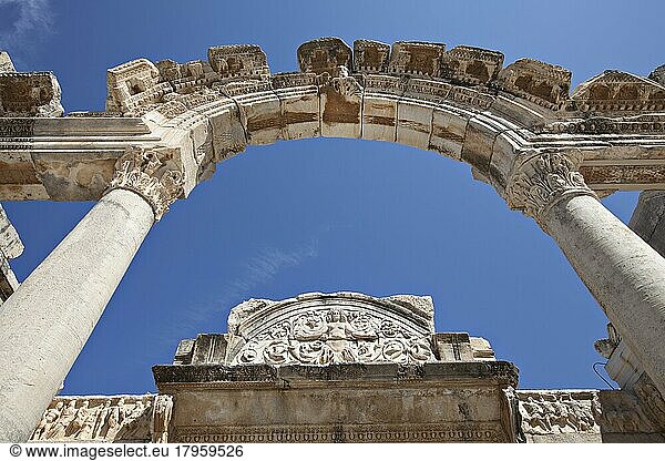 Hadrianstempel  Ephesus  Izmir  Türkei  Asien