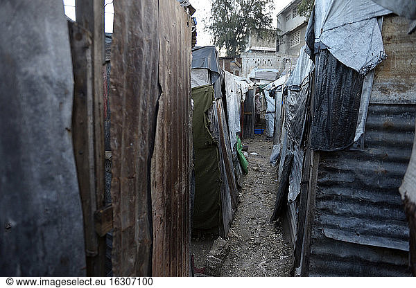 Haiti  Port-au-Prince  Icare Camp für Erdbebenflüchtlinge