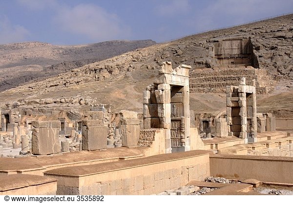 Hall of 100 columns Persepolis Iran