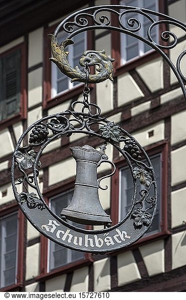 Hanging shop sign with beer mug of an inn  tavern Schuhbäck  Schwäbisch Hall  Baden-Württemberg  Germany  Europe