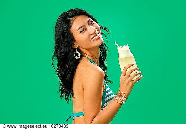 Happy Bademode Beauty Drink