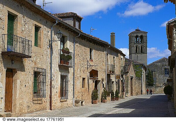 Hauptstraße  Pedraza  Provinz Segovia  Kastilien-León  Spanien  Europa