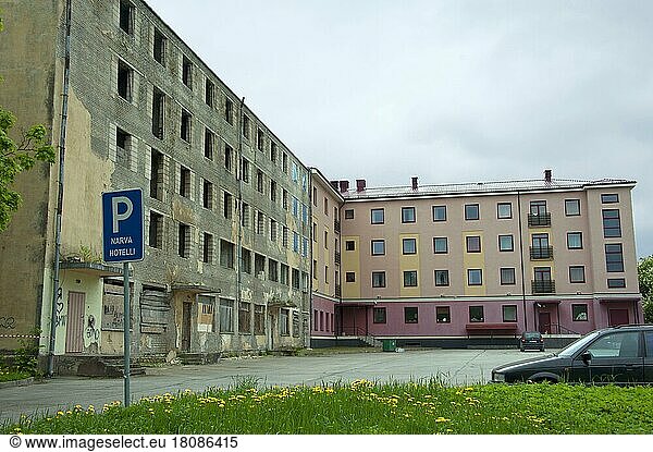Haus  Baltikum  Europa  Narwa  verfallenes und Hotel  Narva  Estland  Europa