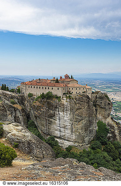 Heiliges Kloster St. Stephan  UNESCO-Weltkulturerbe  Meteora-Klöster  Griechenland  Europa
