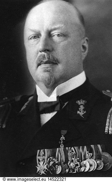 Heinrich  19.4.1876 - 3.7.1934  Prinzgemahl der Niederlande 7.2.1901 - 3.7.1934  PortrÃ¤t  um 1910