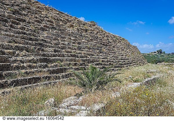Hellenistische Stadtmauern der Akropolis von Selinunte  einer antiken griechischen Stadt an der Südwestküste Siziliens in Italien.