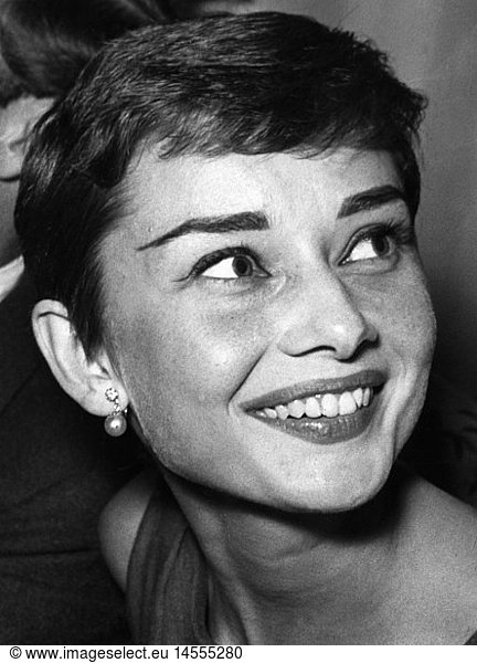 Hepburn  Audrey  4.5.1929 - 20.1.1993  brit. Schauspielerin  Portrait  30.9.1954