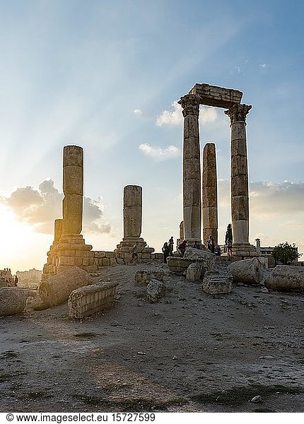 Herkules-Tempel  Sonnenuntergang  Zitadelle von Amman  Amman  Jordanien  Asien