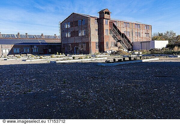 Herve  Belgien. Altes und verlassenes Industriegebäude im Wallonischen Bezirk  Beispiel für den jahrzehntelangen wirtschaftlichen Niedergang in der Region.