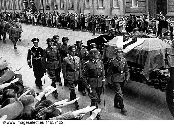 Heydrich  Reinhard  7.3.1904 - 4.6.1942  NS Politiker  seine Beerdigung  Berlin  9.6.1942 Heydrich, Reinhard, 7.3.1904 - 4.6.1942, NS Politiker, seine Beerdigung, Berlin, 9.6.1942,