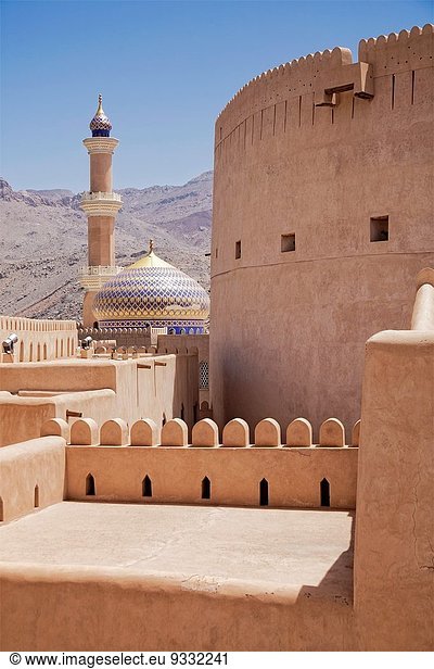 Hintergrund Ansicht Festung Minarett Moschee Nizwa Oman