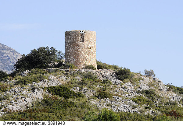 Historische Windmühle  Berg  Gata de Gorgos  Javea  Costa Blanca  Provinz Alicante  Spanien  Europa