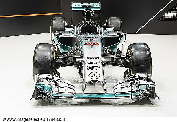 Historischer F1 Formel 1 Mercedes W08 Silberpfeil AMG Petronas Motorsport Rennwagen von Lewis Hamilton  Messe Techno Classica  Essen  Nordrhein-Westfalen  Deutschland  Europa
