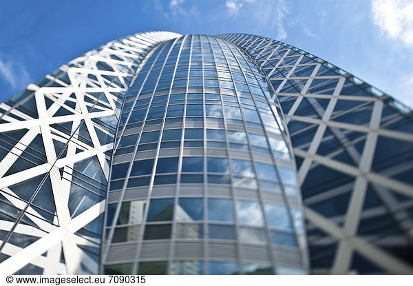 hoch  oben  Gebäude  Straße  Architektur  Hochhaus  groß  großes  großer  große  großen  Ansicht  Sehenswürdigkeit  Kokon  Ortsteil  modern  Shinjuku