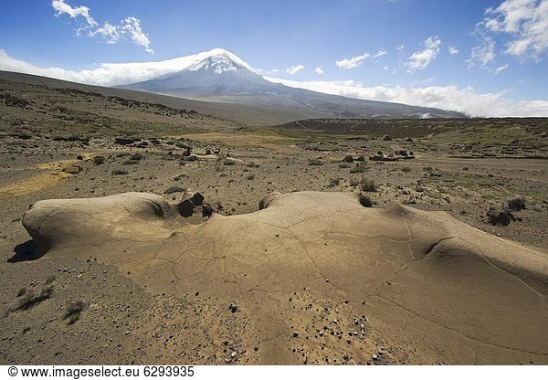 hoch oben Schatten Produktion trocken Regen bizarr Anden Ecuador Südamerika
