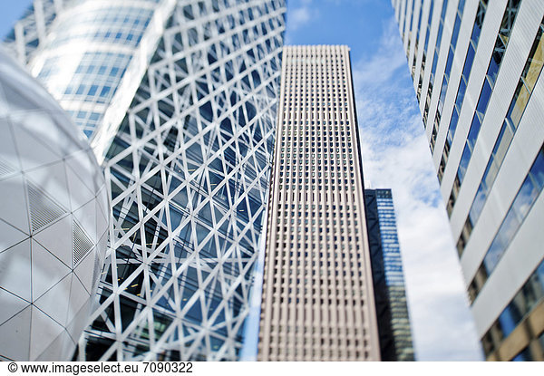 hoch  oben  Straße  Architektur  Hochhaus  groß  großes  großer  große  großen  Ansicht  Sehenswürdigkeit  Ortsteil  modern  Shinjuku