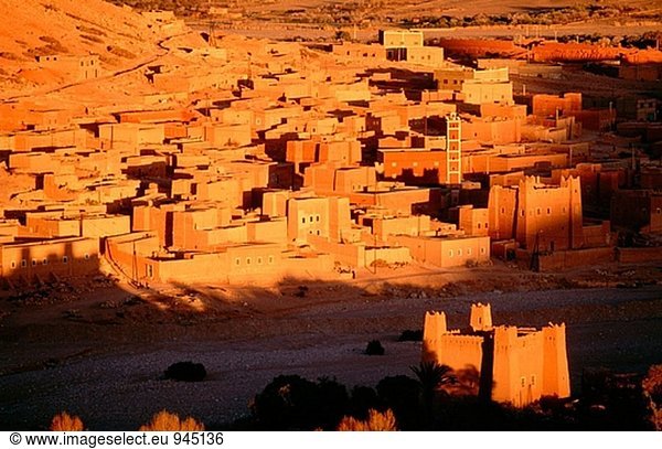 hoch oben Tal Dorf Kasbah Marokko