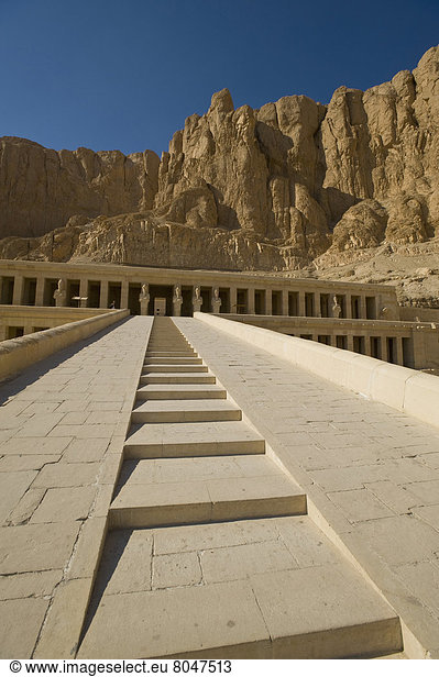 hoch  oben  Treppe  Ägypten  Luxor