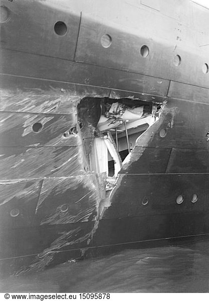 Hole torn in the hull of 'RMS Olympic' after the collision with 'HMS ...